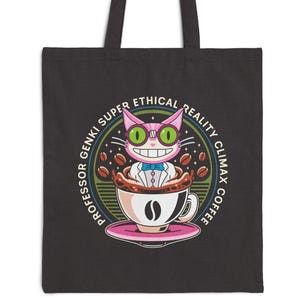 Op de afbeelding: Zwarte draagtas met een cartoonkat met groene ogen en een bril in een koffiekopje. Het ontwerp bevat de tekst "Professor Genki Super Ethical Reality Climax Coffee" in een cirkelvormig patroon rond de kat en het koffiekopje.