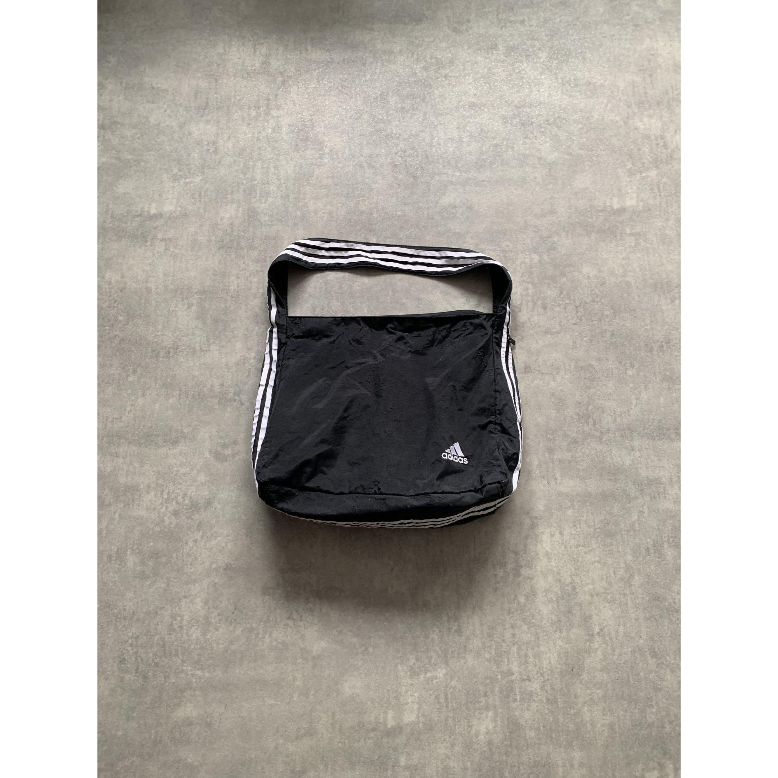 ［vintage］adidas messenger bag 00s y2k Adidas Originals Messenger Bag Black Trefoil Logo Airliner