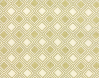 Cream Gold Diamond Metallic Fabric - Moda - Studio M - 32989 29M