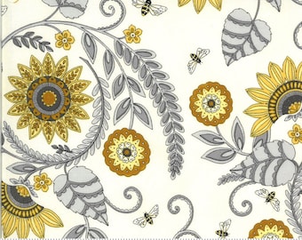 Parchment Bee Grateful Fabric - 19961 11 - Deb Strain - Moda