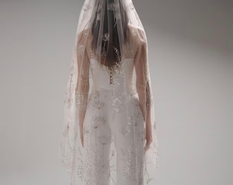 Champagne Tulle Wedding Veil, Beaded Modern Bridal Veil, Gold Sequin Veil, Embroidered Botanical Wedding Veil