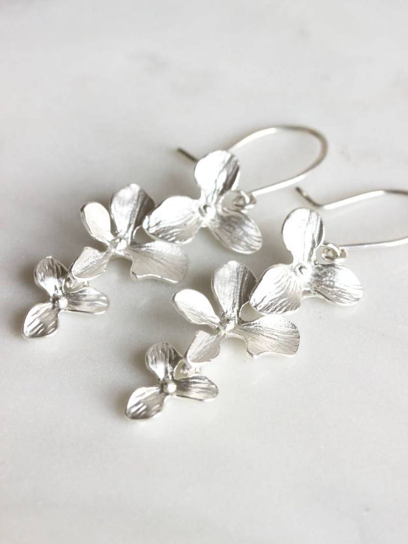 Silver Flower Earrings Dangle Bridal Earrings Drop Wedding Etsy Ireland