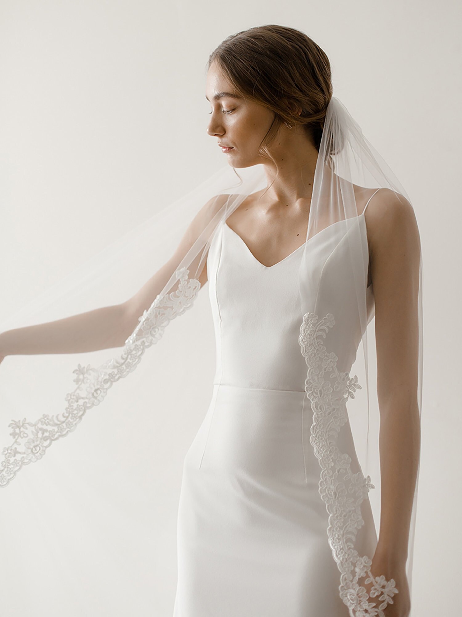 lace trim veil