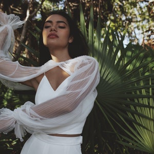 Pleated Tulle Wedding Topper, Minimalist Bridal Bolero, Modern Wedding Dress Sheer Cover Up, Bridal Dress Long Sleeve Topper