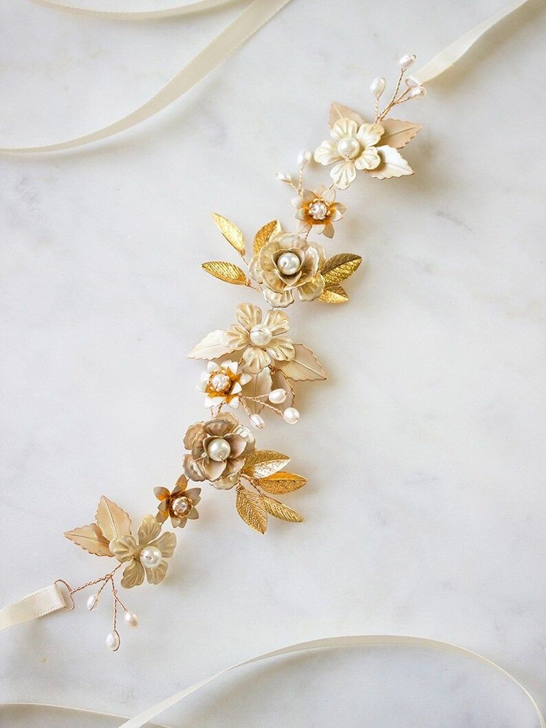 Gold Enamel Leaf Hair Comb Laurel Leaf Hairpin Gold Floral Etsy