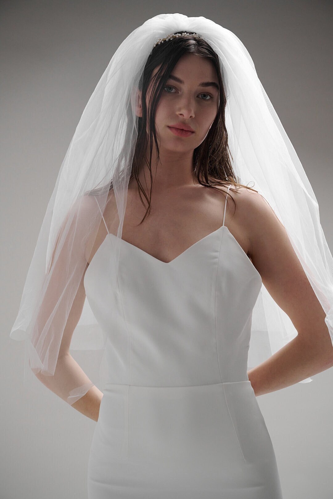 Two-tier Stylish Wedding Veil with Appliques