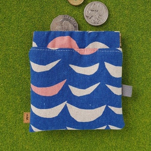 Mod shapes squeeze / pinch pouch