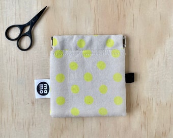 Lemon Dots squeeze / pinch pouch