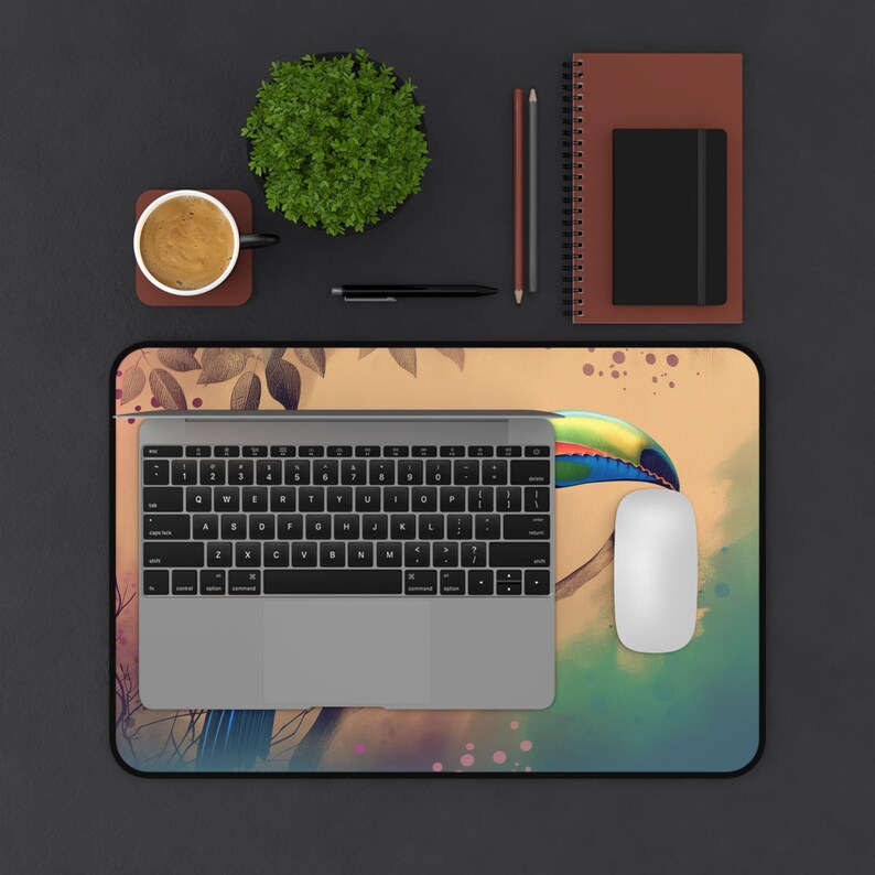 Alfombrilla de escritorio con diseño de tucán de acuarela, alfombrilla de ratón grande con diseño de pájaro tropical, regalo de decoración de oficina imagen 8