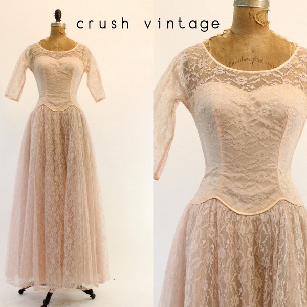 50s Lace Dress XS / 1950s Sweetheart Neckline Wedding Gown /  Pink Princess Dress