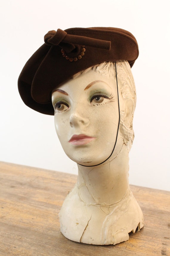 1940s studded hat | vintage wool tilt | beret - image 2