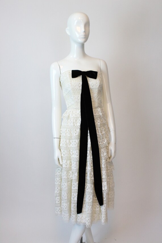 1950s crochet strapless dress xxs | saks fifth av… - image 2