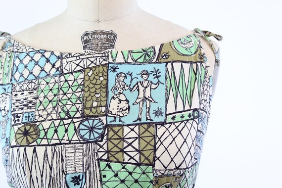 1950s novelty print dress xs | vintage wedding sc… - image 4