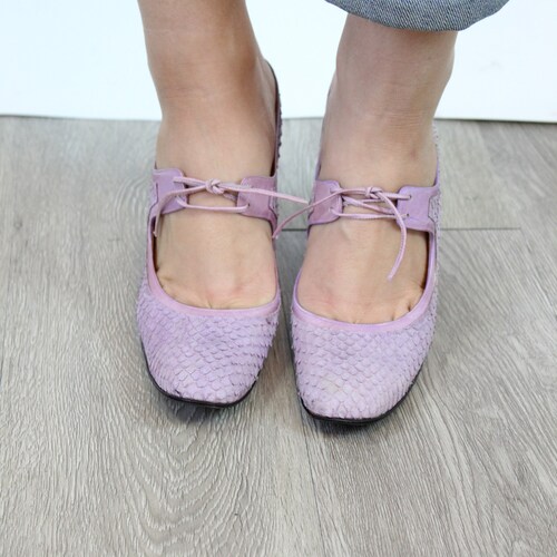 Shops 1960 LAVENDER snakeskin pumps size 6.5 narrow us | new spring