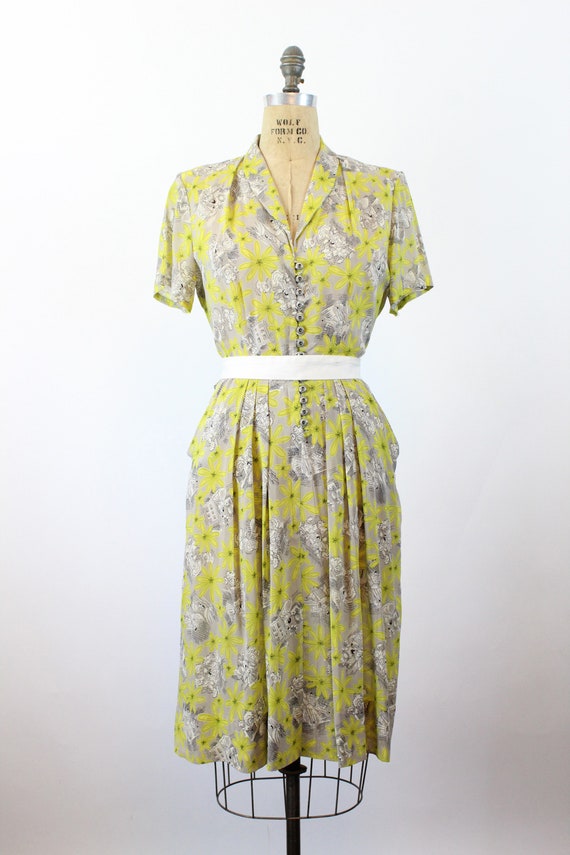 1940s BALLERINA rayon novelty print dress medium … - image 3