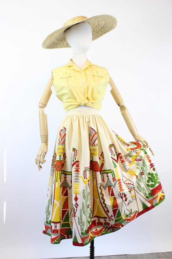 1950s KACHINA doll novelty print skirt small | ne… - image 2