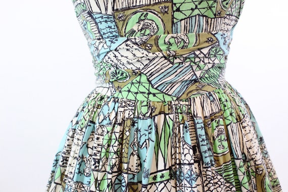 1950s novelty print dress xs | vintage wedding sc… - image 6