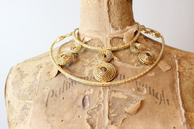 1970s EGYPTIAN gold bib CHOKER MASSIVE necklace new spring summer image 2