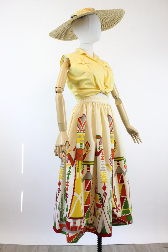 1950s KACHINA doll novelty print skirt small | ne… - image 8