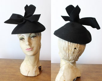 Vintage leather fascinator hat 1950s 1950s LEATHER FEATHERS fascinator HAT | new fall – Napa  main image 3