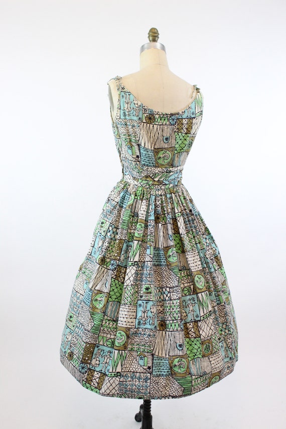 1950s novelty print dress xs | vintage wedding sc… - image 9