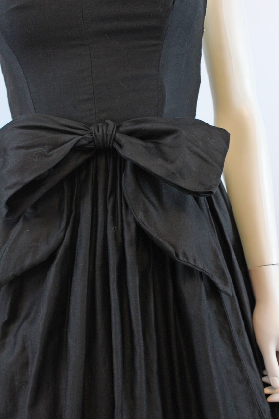 1950s Joan Barrie HALTER cotton dress EYELET xxs … - image 6