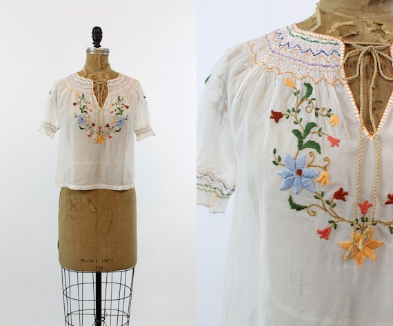 1930s Hungarian embroidered peasant blouse xs | vi