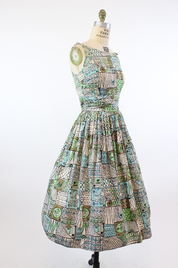 1950s novelty print dress xs | vintage wedding sc… - image 8