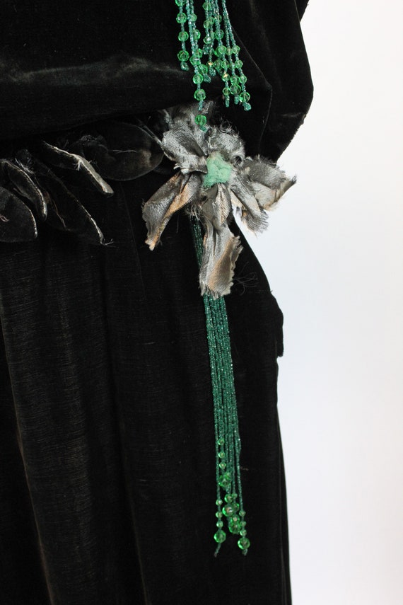 1920s RARE GREEN bead art deco velvet dress xs | … - image 5