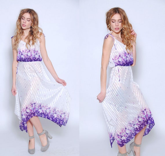 Vintage 70s FLORAL Dress White PIXIE Hem Dress GRA