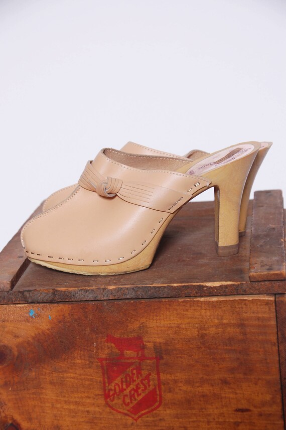 Vintage 70s LEATHER Clogs BEIGE Leather Slip On He