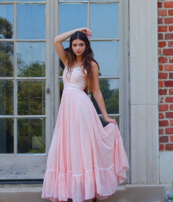 Vintage 70s GUNNE SAX Prairie Dress Peach Empire Waist Boho Maxi Dress - Etsy Vintage 70s GUNNE SAX Prairie Dress Peach Empire Waist Boho Maxi Dress - Etsy