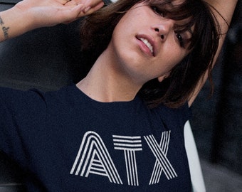 AtX Shirt, Unisex in Black / Navy / Dark Heather • Design in stile retrò in bianco w. texture in stile vintage, regalo Austin Texas, camicia Austin TX
