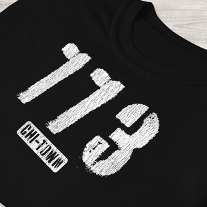 CHICAGO Shirt, Unisex • 773 netnummer Chi-Town ruw stencil ontwerp met textuur, mode 4 Illinoisan, Chicago IL / Chicago Illinois cadeau