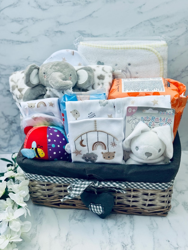 Hello Little One Baby Clothing Set | Newborn Gift Hamper - Etsy UK
