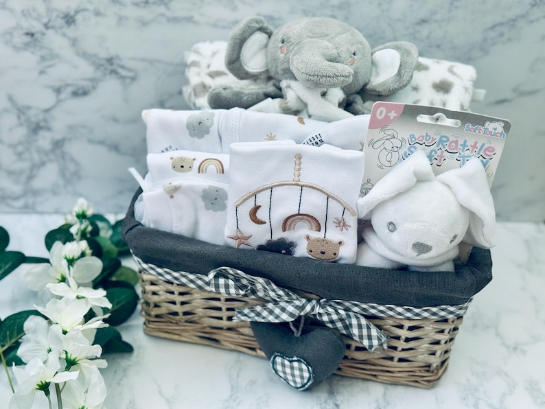 Hello Little One Baby Clothing Set | Newborn Gift Hamper - Etsy UK