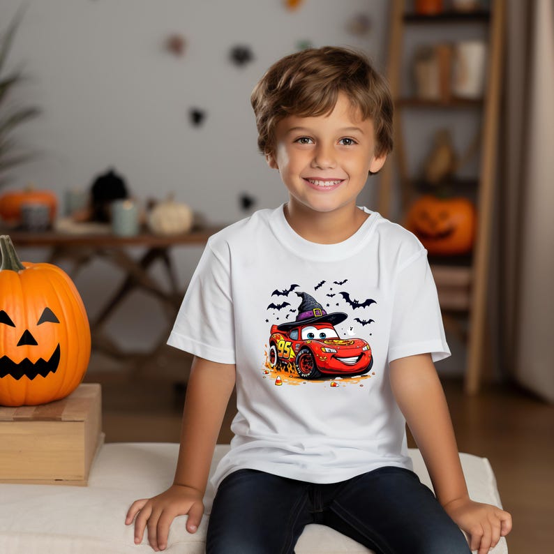 Camiseta de Halloween para niños de Disney Cars, camisetas de dibujos animados de Cars para niños pequeños, camiseta de Halloween para niño, camiseta de coches de temporada espeluznante, regalos de Halloween con personajes de Disney imagen 4