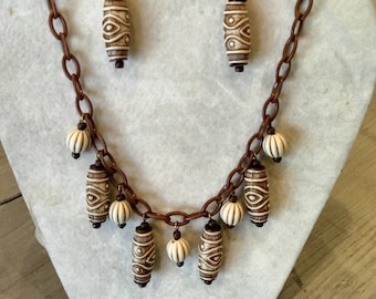 40s 50s BROWN Hula Tropical Necklace & Earrings