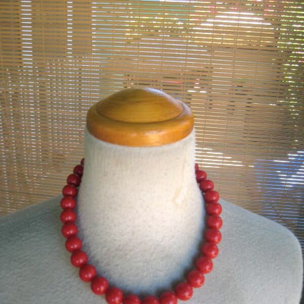 Vintage 50s CHERRY RED Choker Necklace DEADSTOCK Lucite 1950s