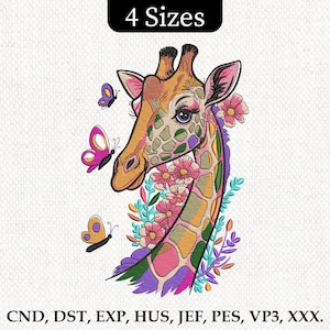 Könnte beinhalten: Ein farbenfrohes Stickdesign mit einem Giraffenkopf, der mit Blumen und Schmetterlingen verziert ist. Die Giraffe hat ein gemustertes Fell in Braun-, Grün- und Gelbtönen. Das Bild enthält den Text "4 Sizes".