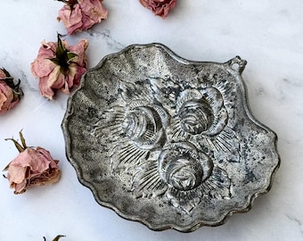 Vintage Wilton Armetale Shell Dish With Handle, RWP Coastal