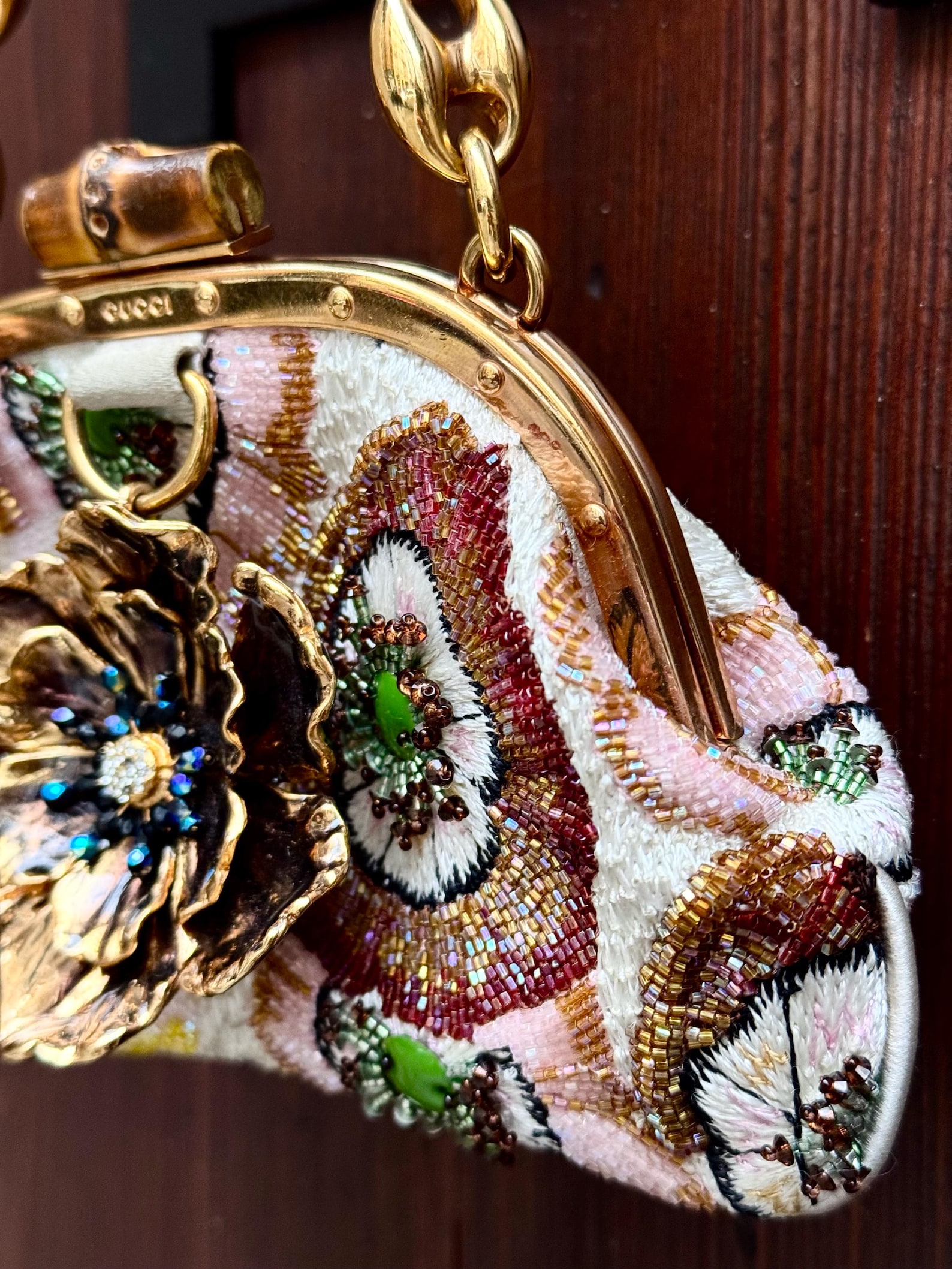 Photo inspiration: Fresh Look at Extremely Rare Vintage Gucci Mini Silk Bag