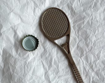 Vintage jaren 1970 zeer zeldzame tennisracket flesopener, racket bierflesopener, sportbar accessoire, sportbargerei, tennisliefhebber cadeau