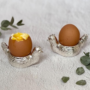 Vintage Set of 2 Silver Birks Hen Egg Cups - 1980s English Farmhouse Chicken Egg Holders, Rustic Breakfast Table Decor, Hen Shaped Cups