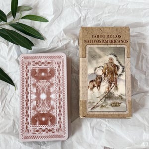 Raro mazzo di tarocchi nativi americani degli anni 2000, carte divinatorie, oracolo spirituale per collezionisti e appassionati di tarocchi di Lo Scarabeo