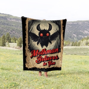 Mothman Believes in You Blanket, Cozy Gift for Cryptid Lovers, Inspirational Soft Throw, Halloween Home Decor, Cute and Scary, Spooky Season