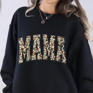 Hunting Mama Sweatshirt, Camo Mama Sweater, Hunting Mom Shirt, Camouflage Mom Crewneck, Duck Hunting Tee, Retro Mom Tee, Hunting Gift Idea