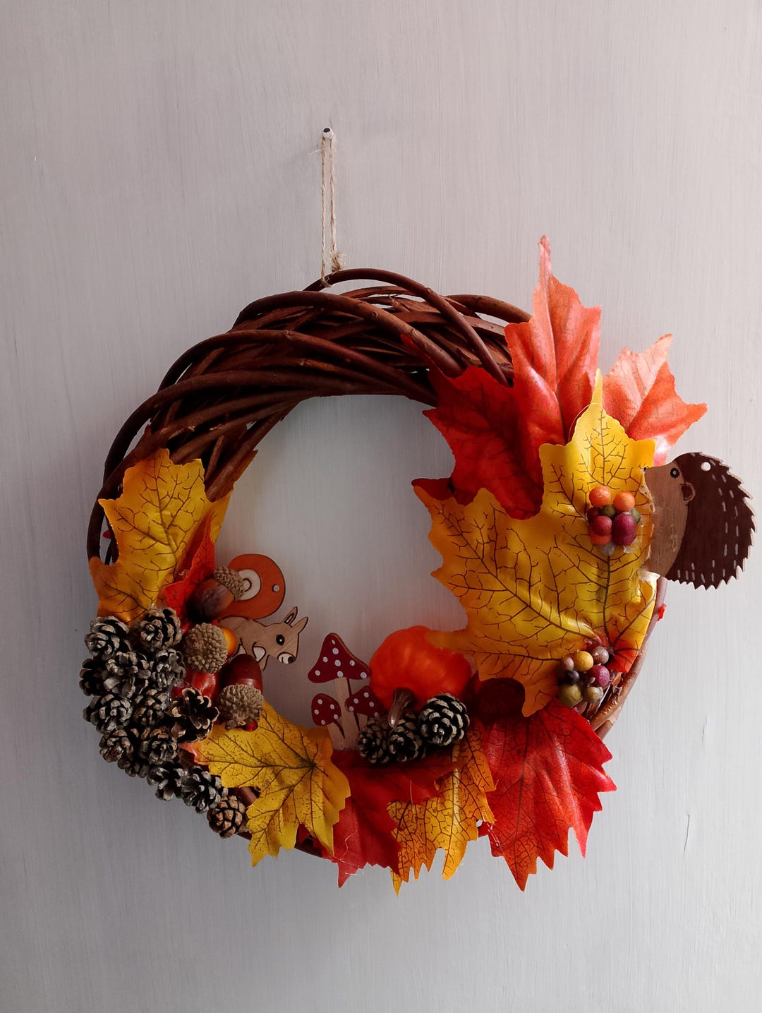 Ghirlanda Autunnale Per Porta 45 Cm - Foglie D'Acero E Bacche Artificiali, Decorazione Per Ringraziamento, Halloween, Casa
