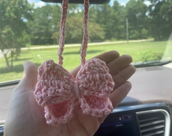 Crochet Bow Car Charm For Women Car Accessory Pink Rearview Mirror Hanger Decor Cute Gift Idea For New Car Coquette Decoration