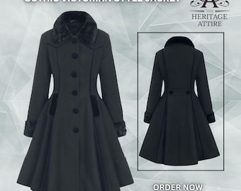 Könnte beinhalten: Schwarze Jacke im gotischen viktorianischen Stil mit Kunstfellkragen, Manschetten und Taschenakzenten. Die Jacke hat eine Knopfleiste und einen ausgestellten Rock. Das Logo von The Heritage Attire befindet sich oben rechts. Der Text "Order Now" steht unten.